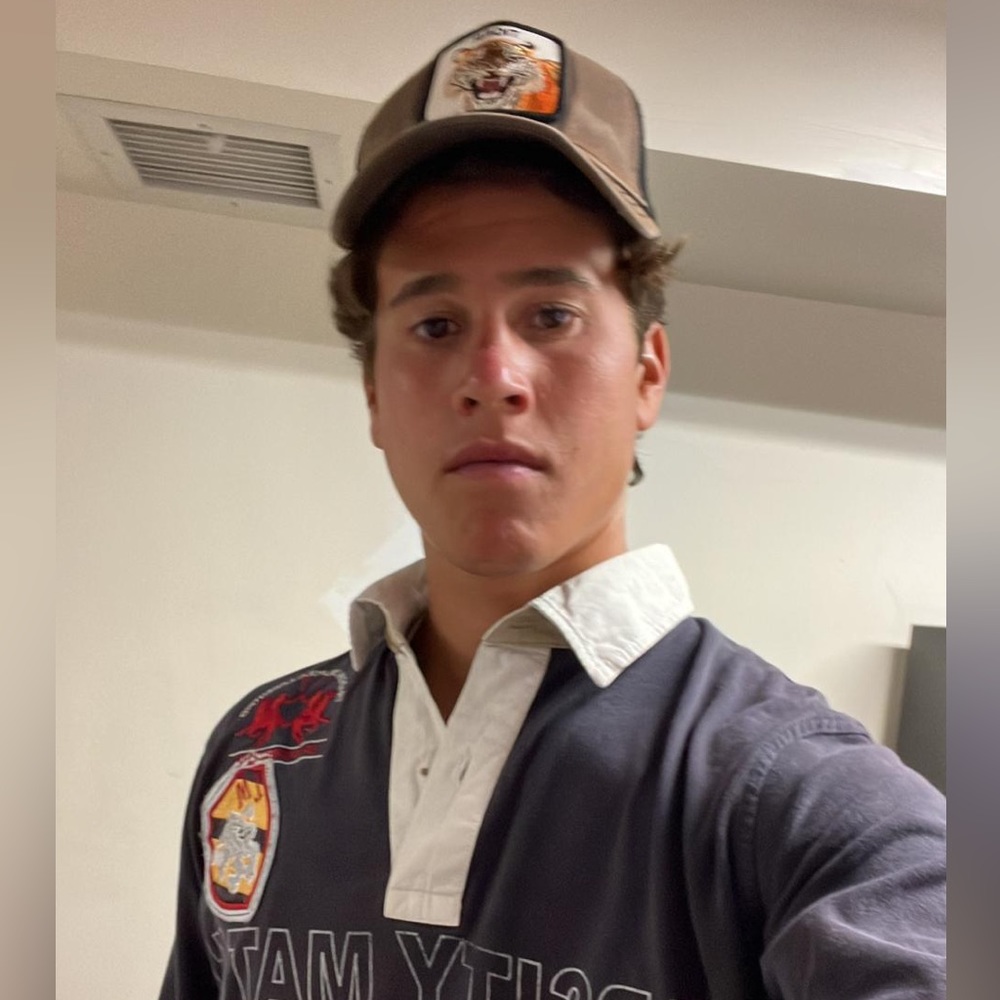 Meet your Posher, Vic